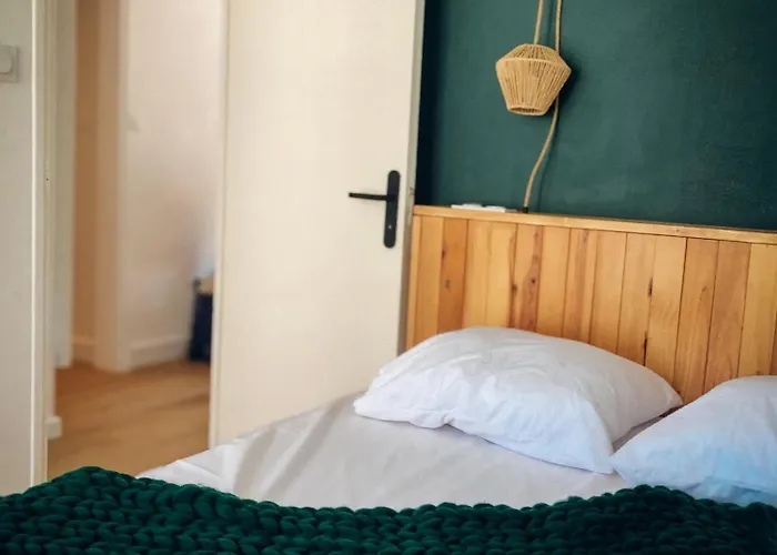 Cano'py, 2 Pieces Avec Vue Montagne En Coeur De * Bagnères-de-Luchon